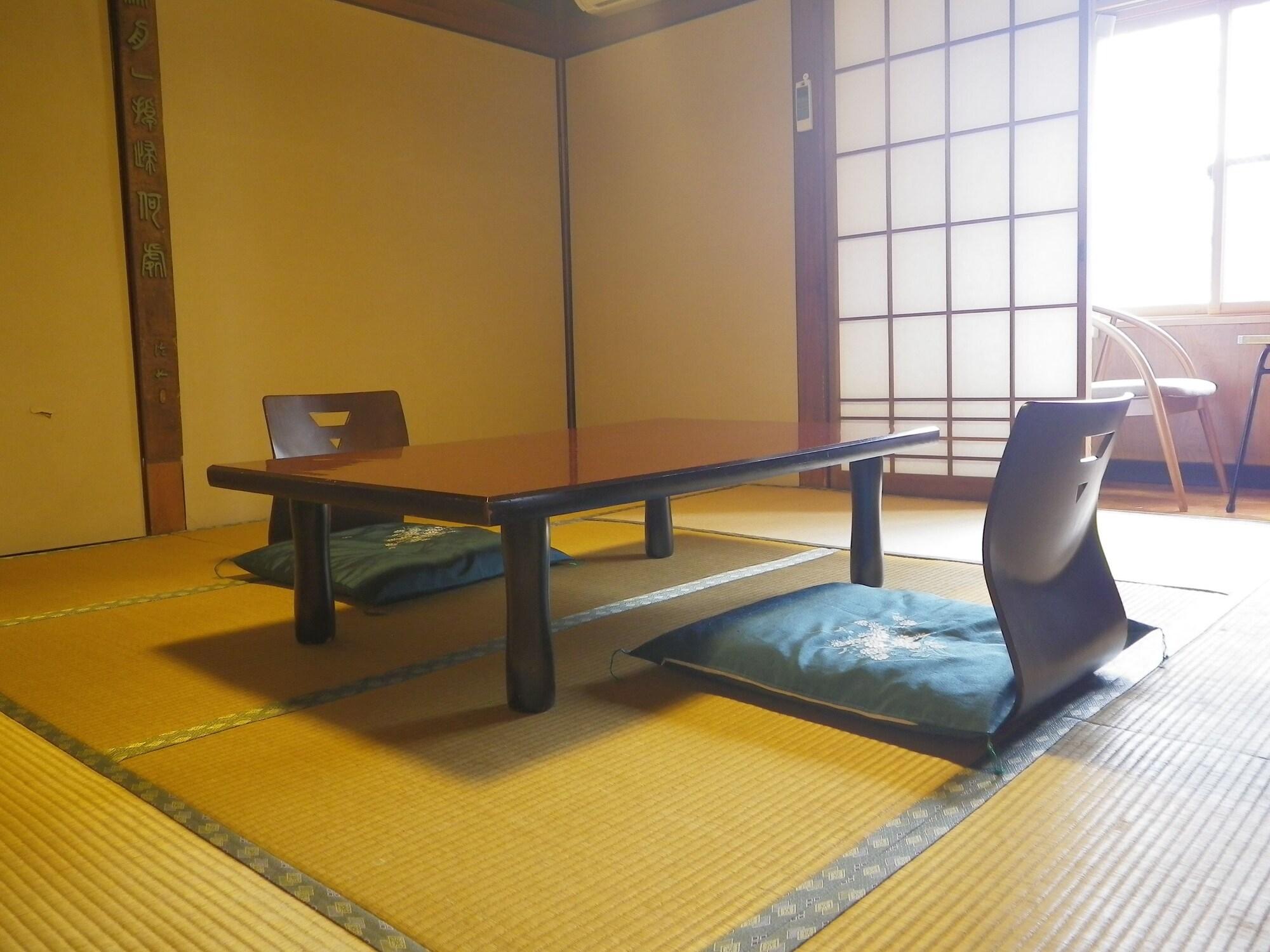 Chuokan Shimizuya Ryokan Наґано Екстер'єр фото