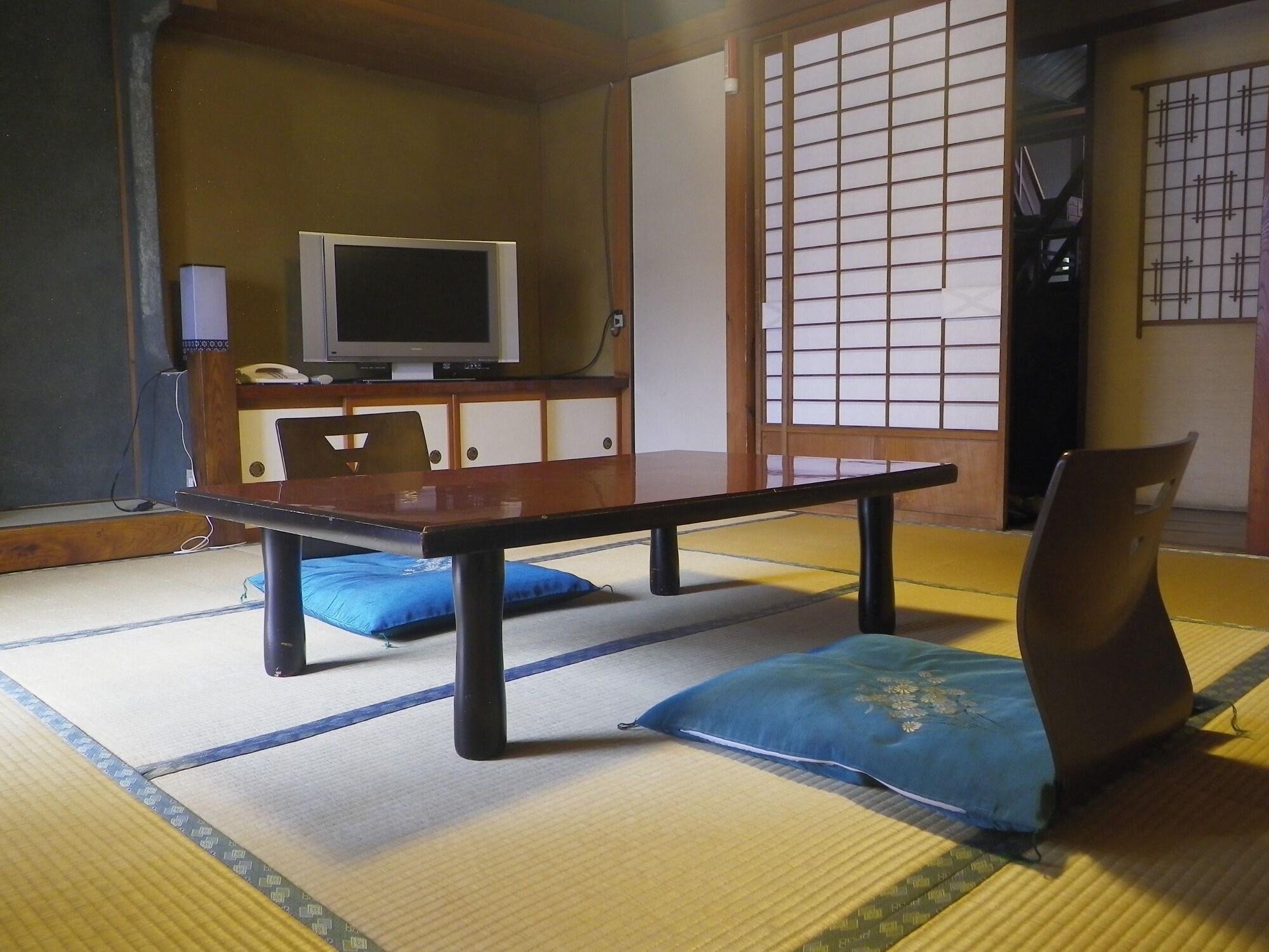 Chuokan Shimizuya Ryokan Наґано Екстер'єр фото