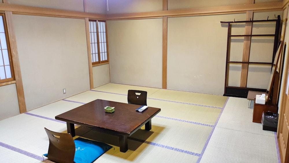 Chuokan Shimizuya Ryokan Наґано Екстер'єр фото