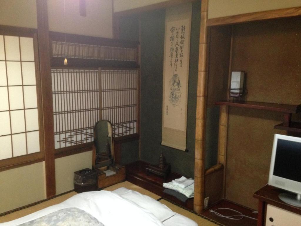Chuokan Shimizuya Ryokan Наґано Номер фото