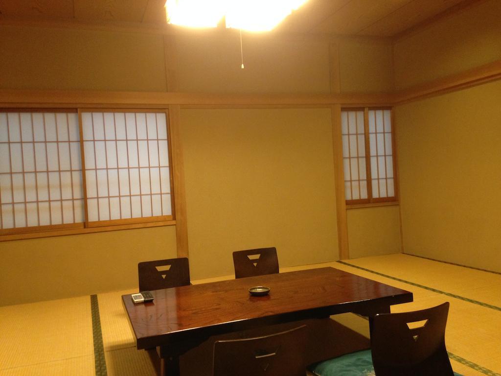 Chuokan Shimizuya Ryokan Наґано Екстер'єр фото